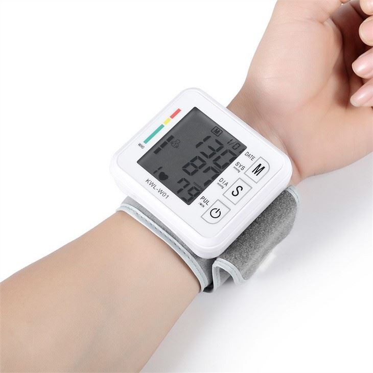 Wrist Type Electronic Sphygmomanometer